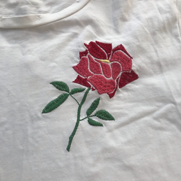 Chaser Rosey Love embroidered distressed tee M - Picture 4 of 8